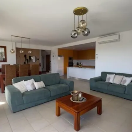 Casa Da Alegria Vau (Obidos)